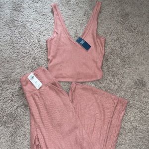 Abercrombie Lounge Set- Brand new!